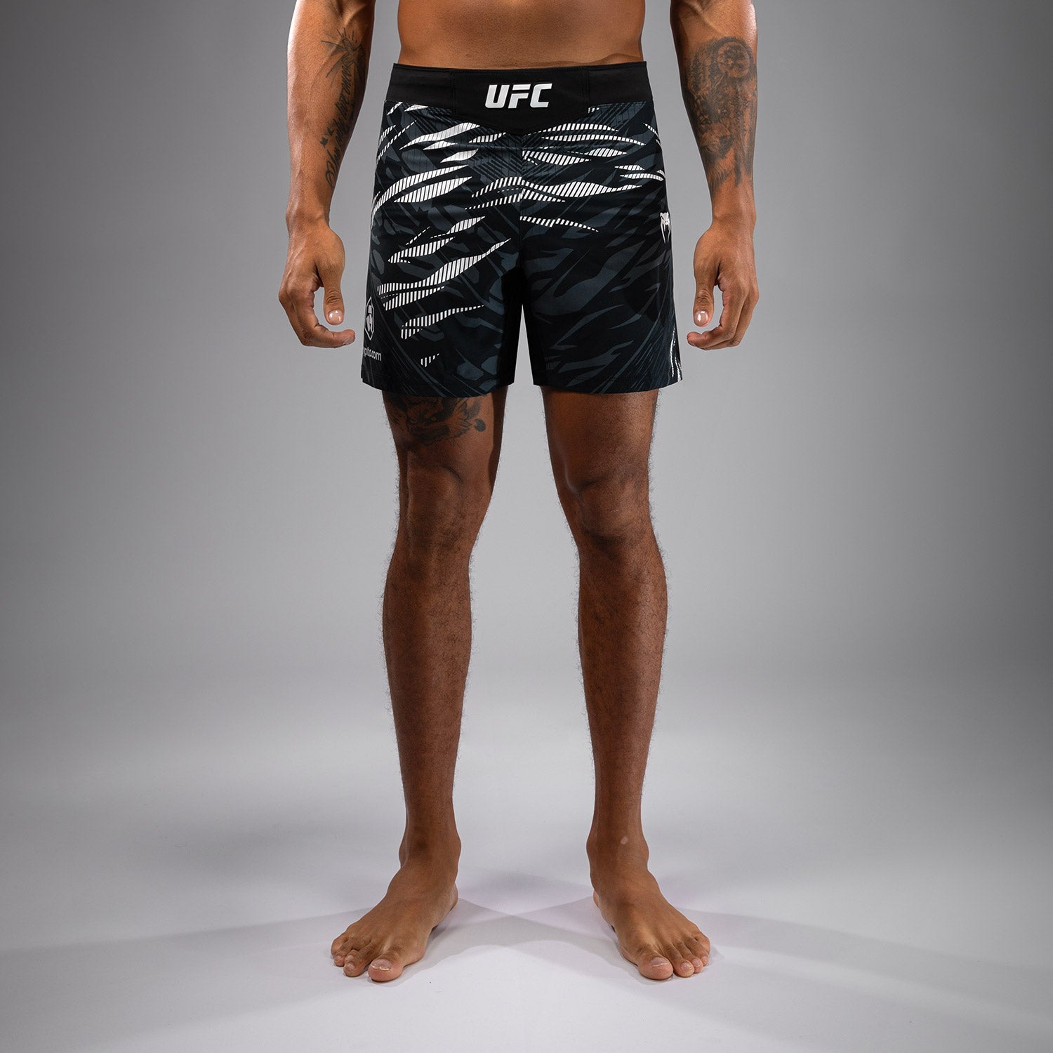 Shorts de Combat pour Hommes UFC Fusion by Venum Authentic Fight Night - Coupe Courte - Noir