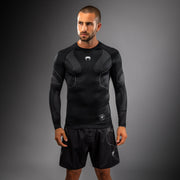 Rashguard Manches Longues Venum Nexus – Noir/Argent