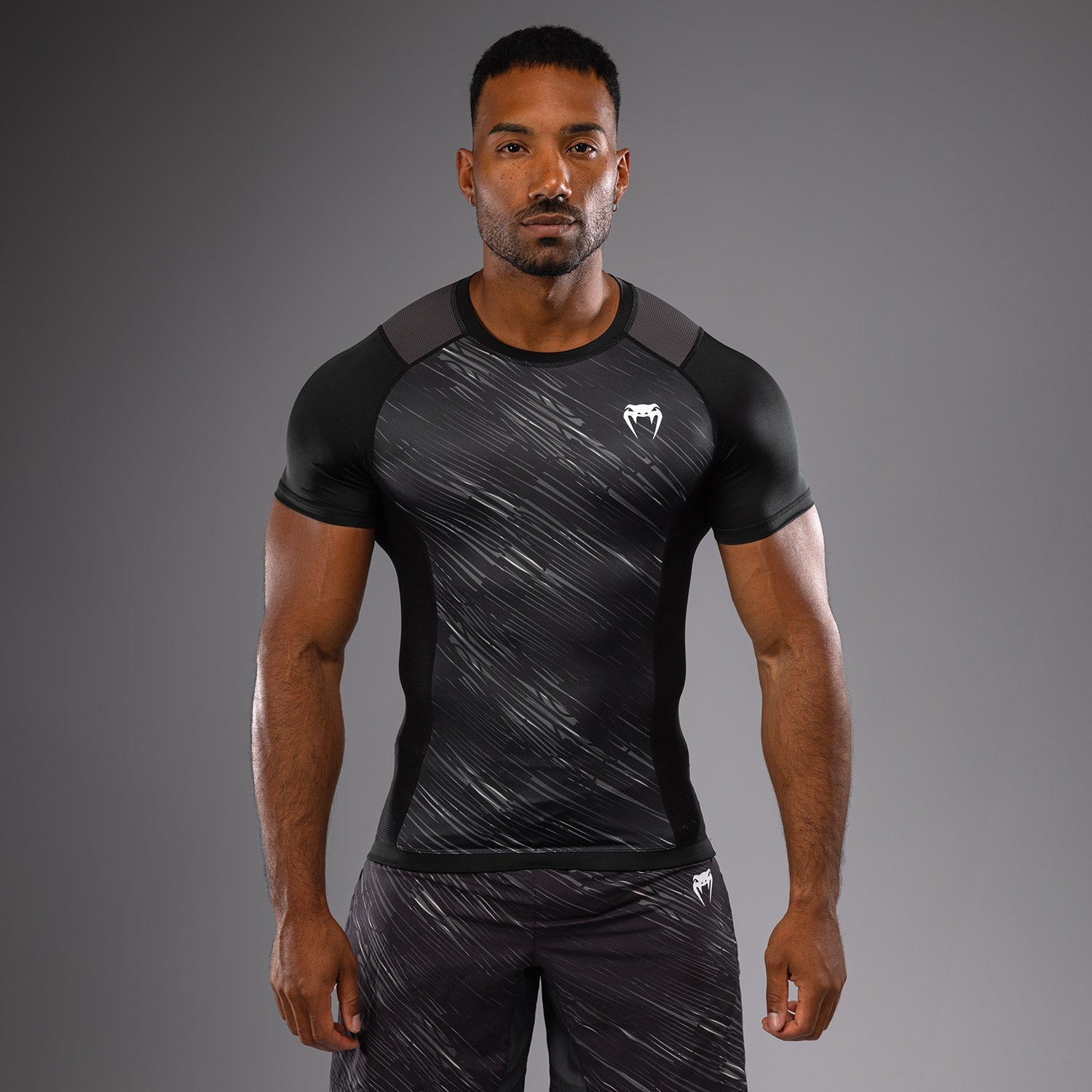 Rashguard Manches Courtes Venum Rapid - Noir/Gris Orage