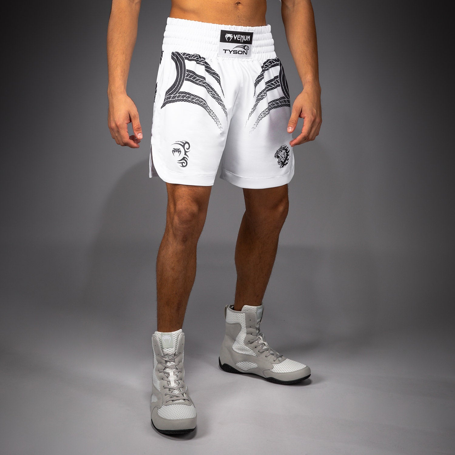 Short de Boxe Venum x Mike Tyson Tiger - Blanc Optique/Noir Profond