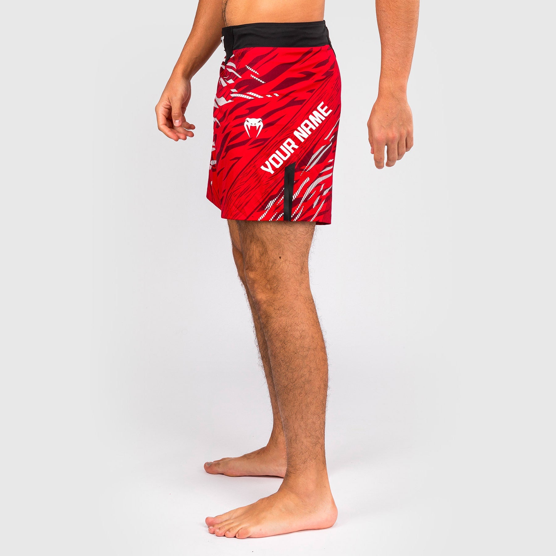 Shorts de Combat pour Hommes UFC Fusion by Venum Personnalisé Authentic Fight Night - Coupe Courte - Rouge