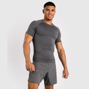 Rashguard à manches courtes pour hommes Venum Contender - Gris