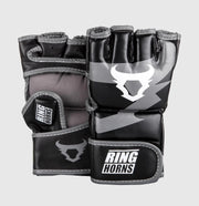 Gants de MMA Ringhorns Charger - Noir