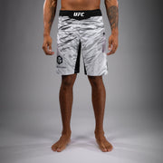 Shorts de Combat pour Hommes UFC Fusion by Venum Authentic Fight Night - Coupe Longue - Blanc
