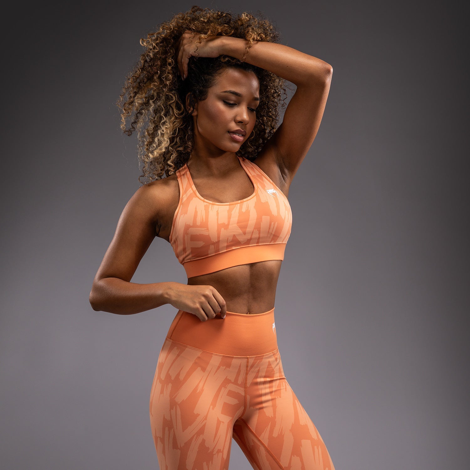 Brassière de Sport pour Femmes Venum Graffiti - Abricot Velours