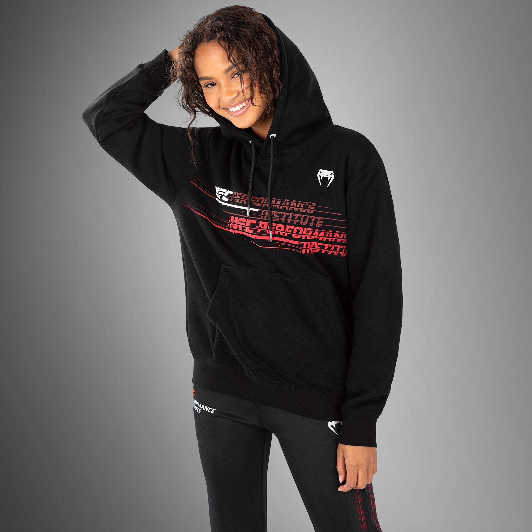 Sweat à capuche pour femmes UFC Venum Performance Institute 2.0 - Noir/Rouge