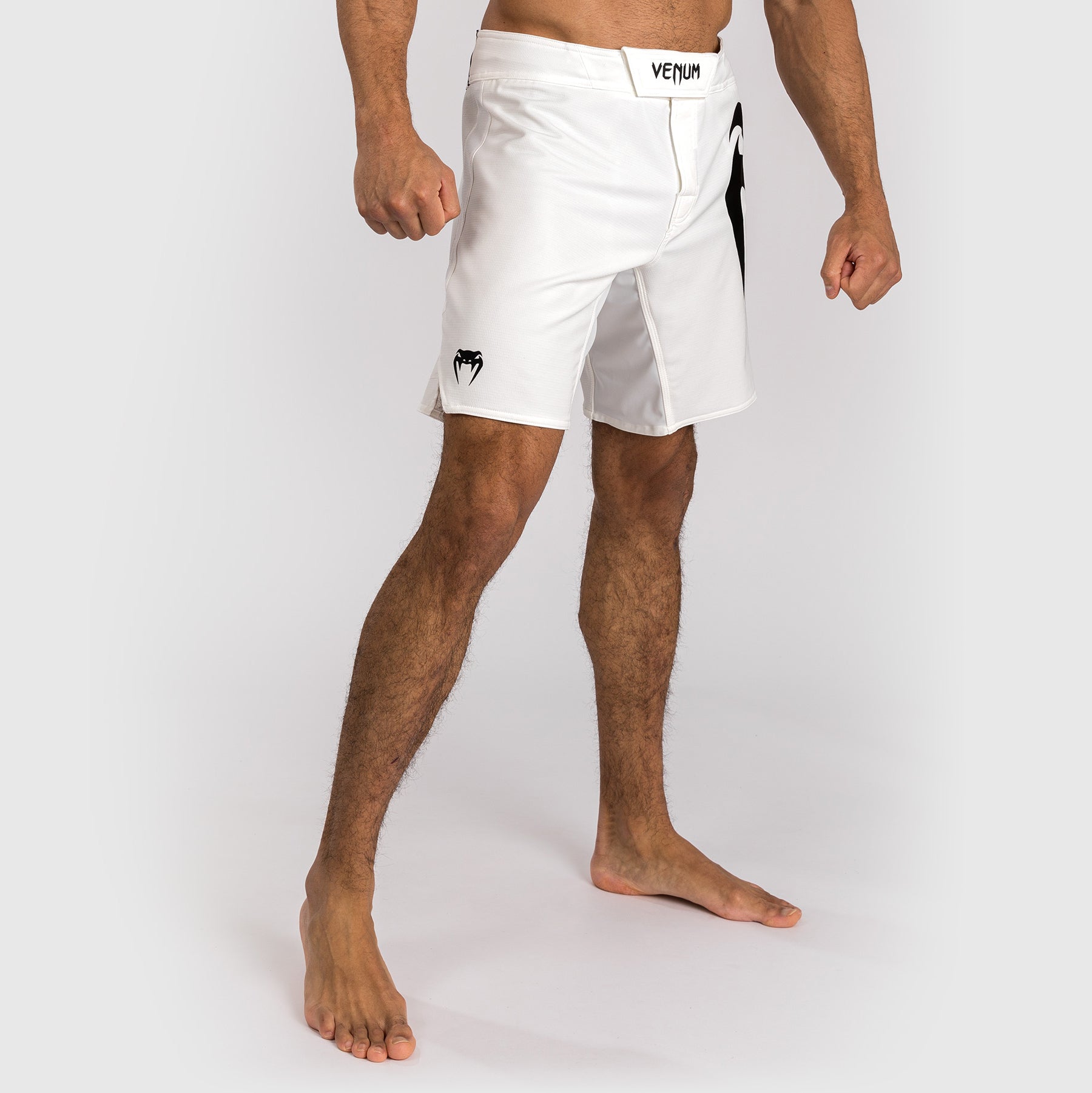 Shorts de combat Venum Light 5.0 - Blanc/Noir