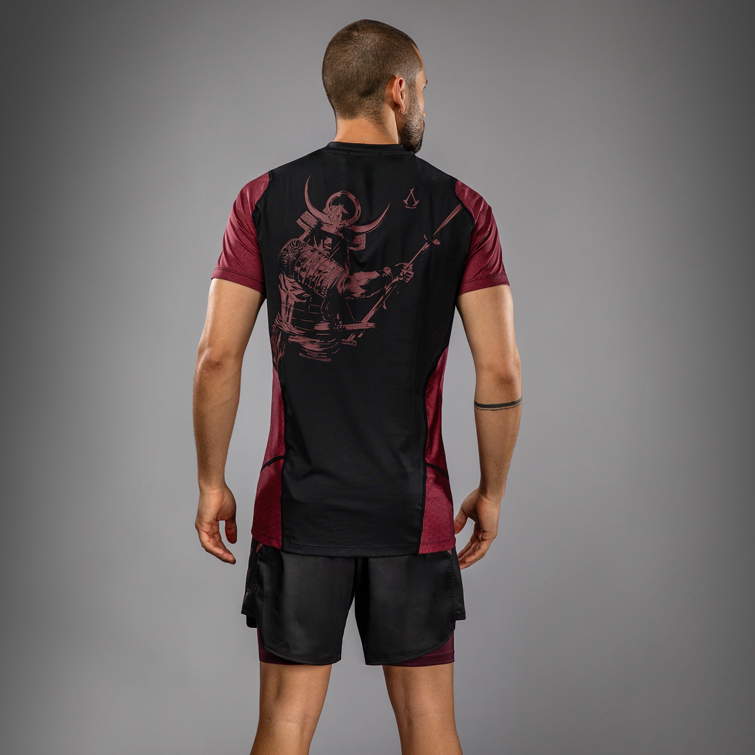 T-shirt Dry-Tech pour Hommes Venum x Assassin’s Creed Shadows - Bordeaux/Noir