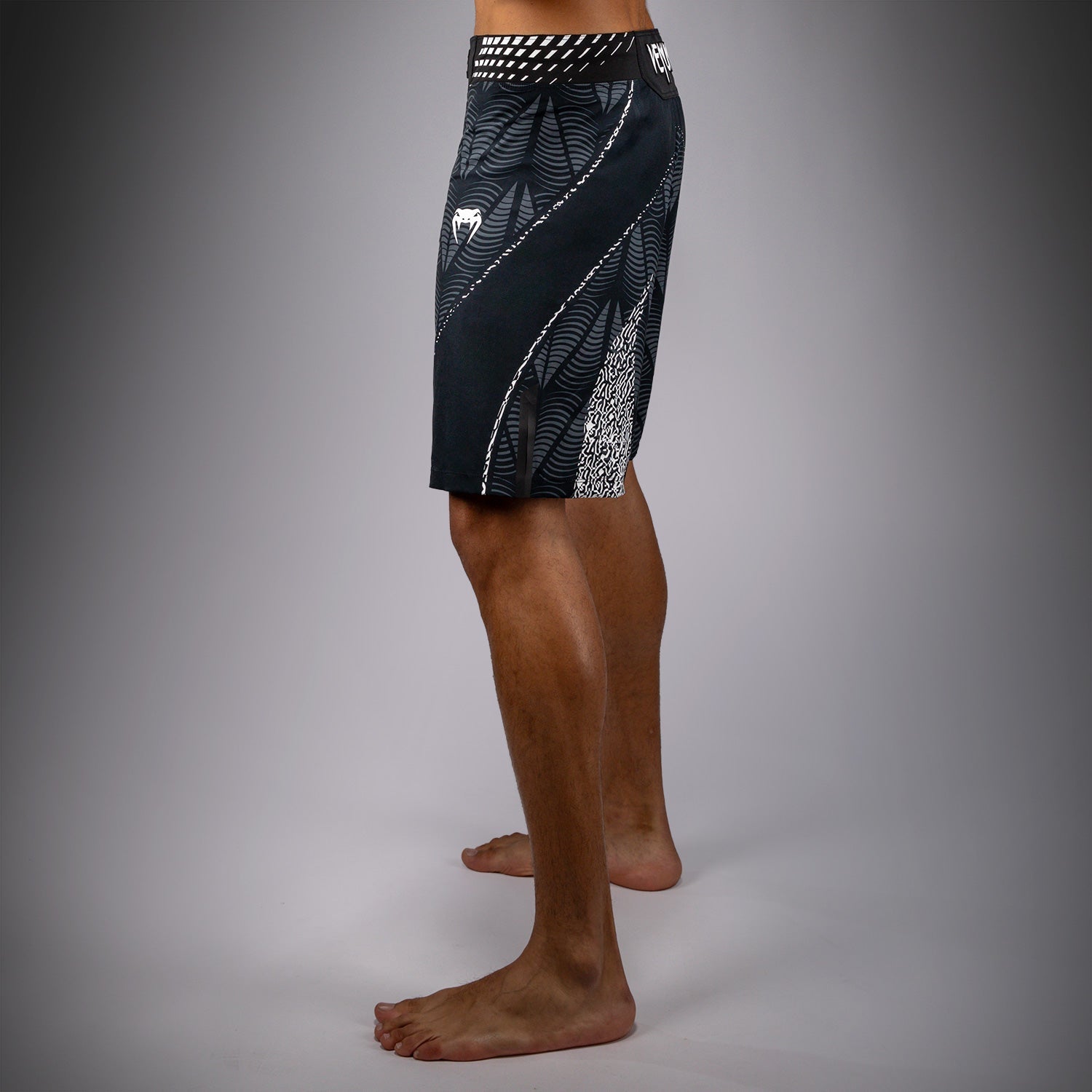 Short de combat coupe longue Homme UFC Zenith by Venum Authentic Fight Night - Noir