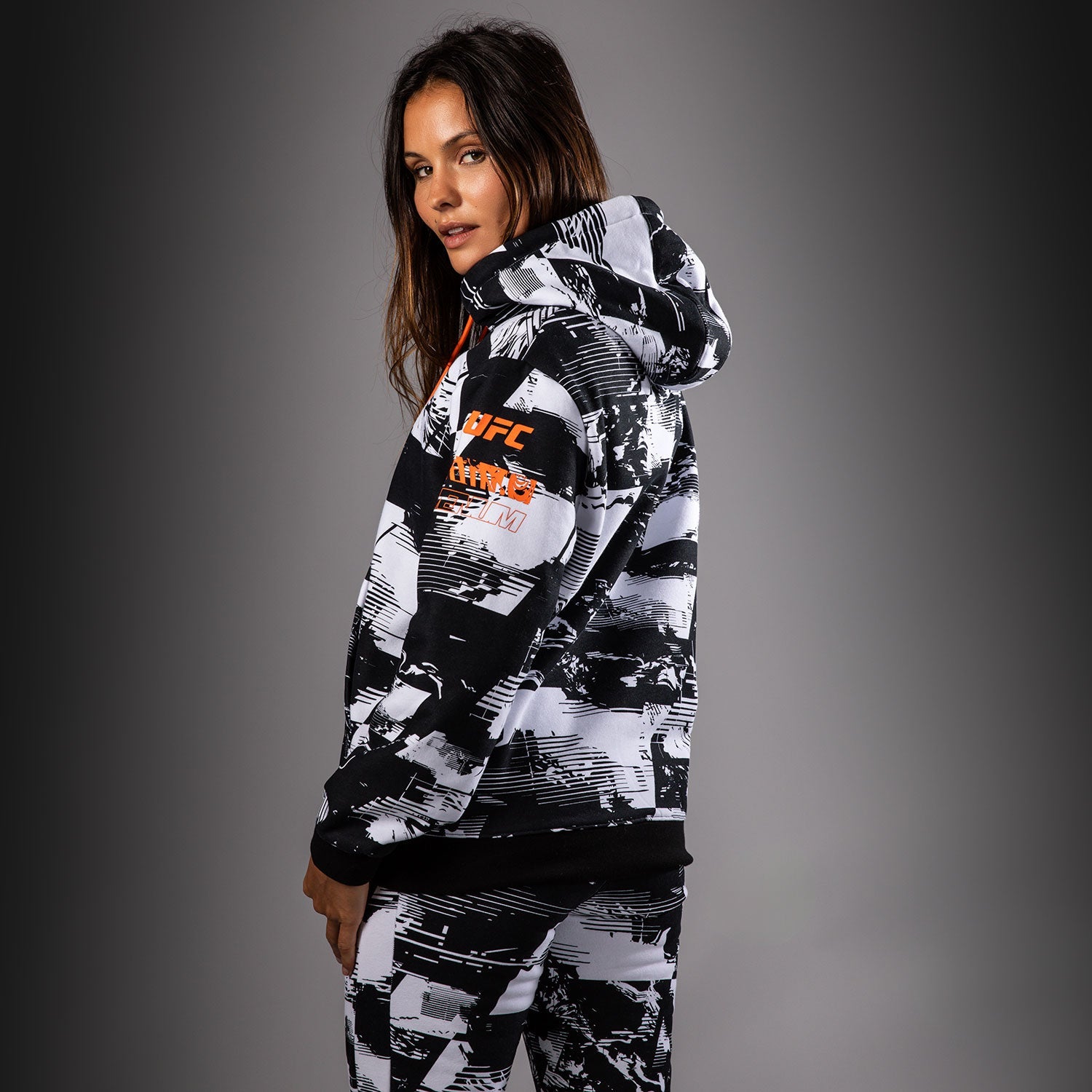 Sweat à capuche Femme UFC Zenith by Venum Authentic Fight Week - Blanc