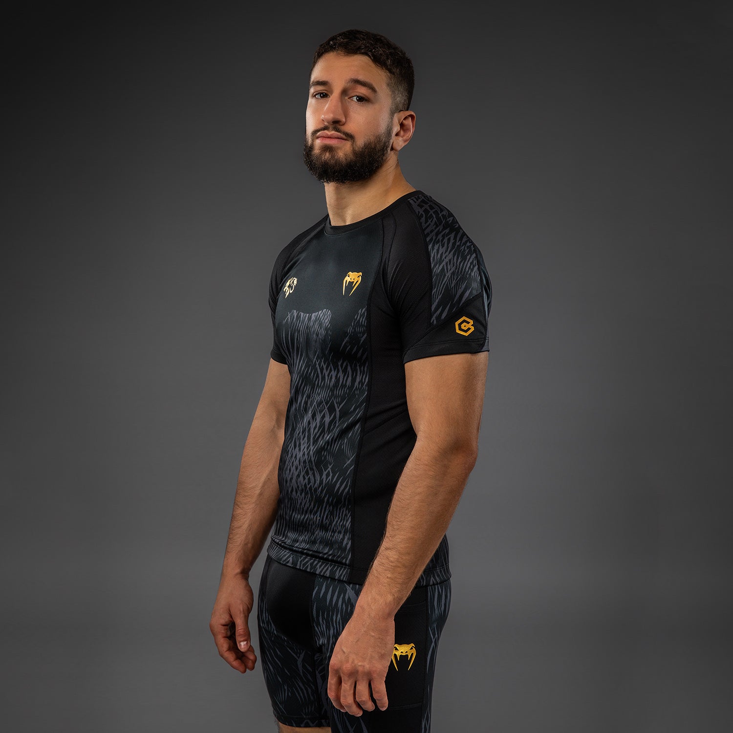 Rashguard à manches courtes Venum x Chimaev - Noir/Gris