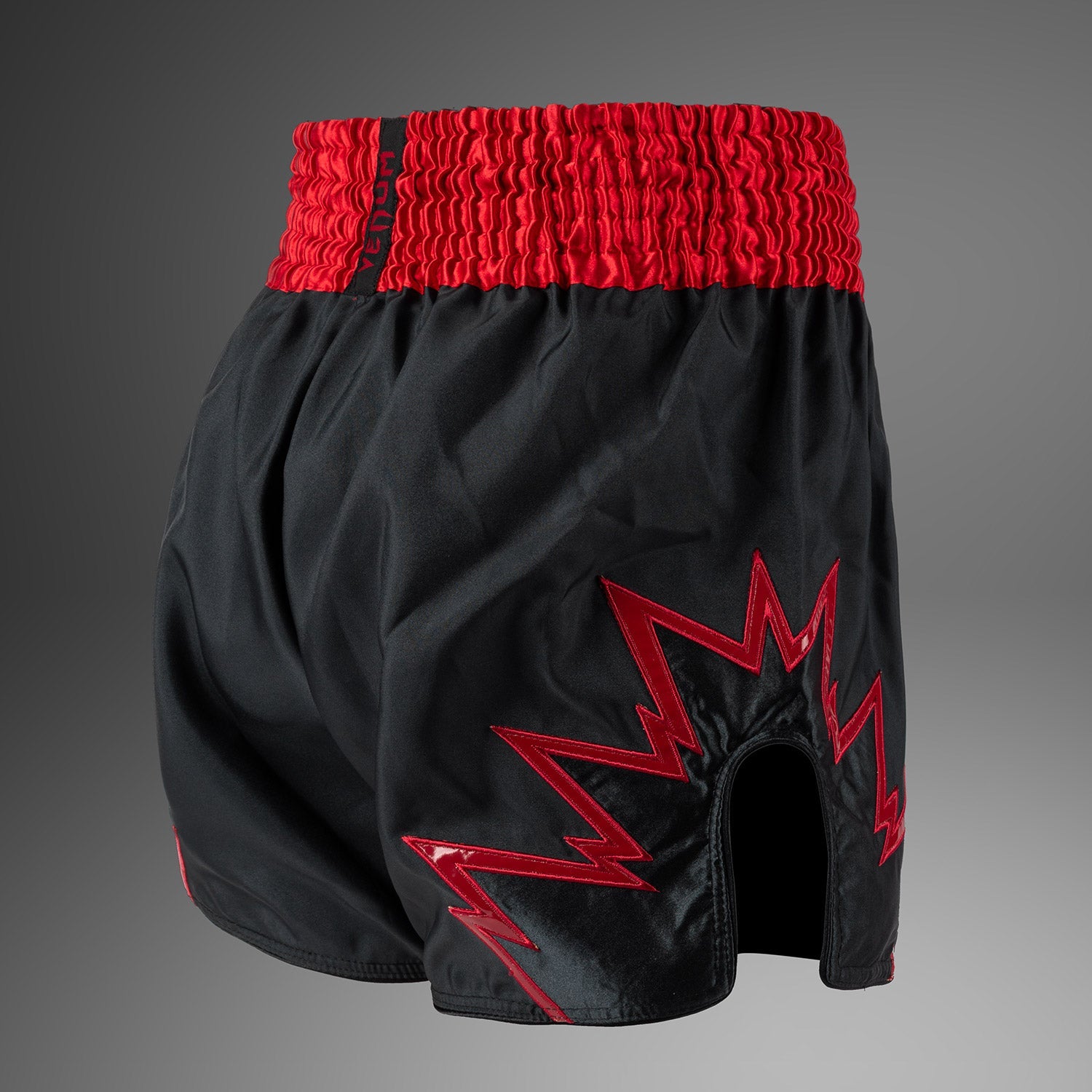 Short de Muay Thai Venum Inferno - Gris Charbon/Rouge