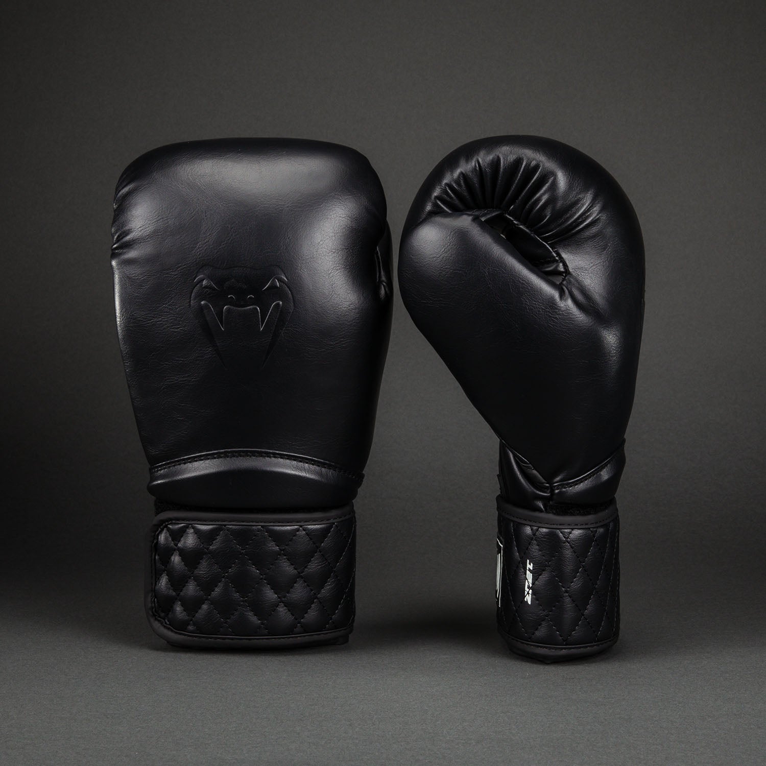 Gants de Boxe Venum Impact Classic - Noir