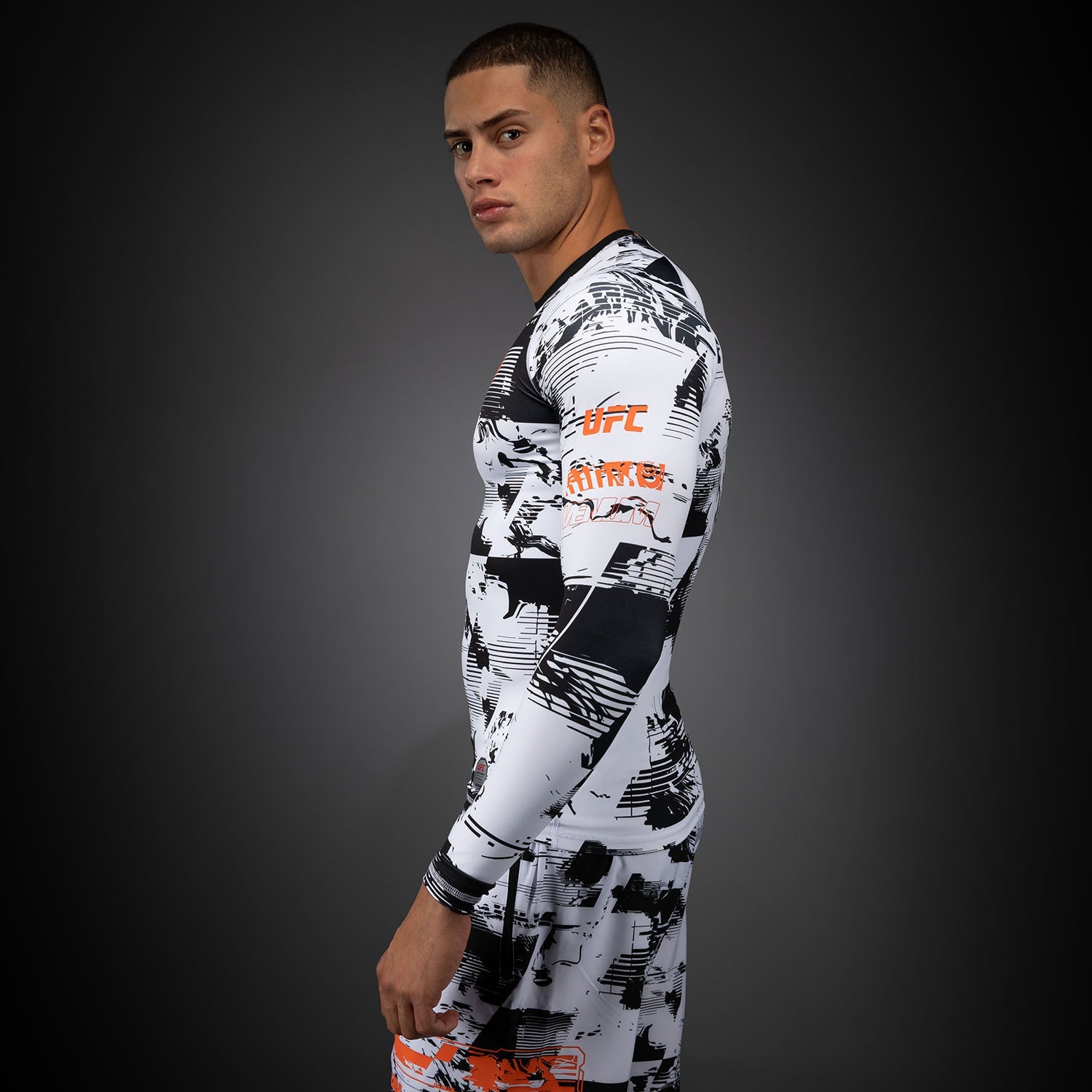 Rashguard manches longues Performance Homme UFC Zenith by Venum Authentic Fight Week - Blanc