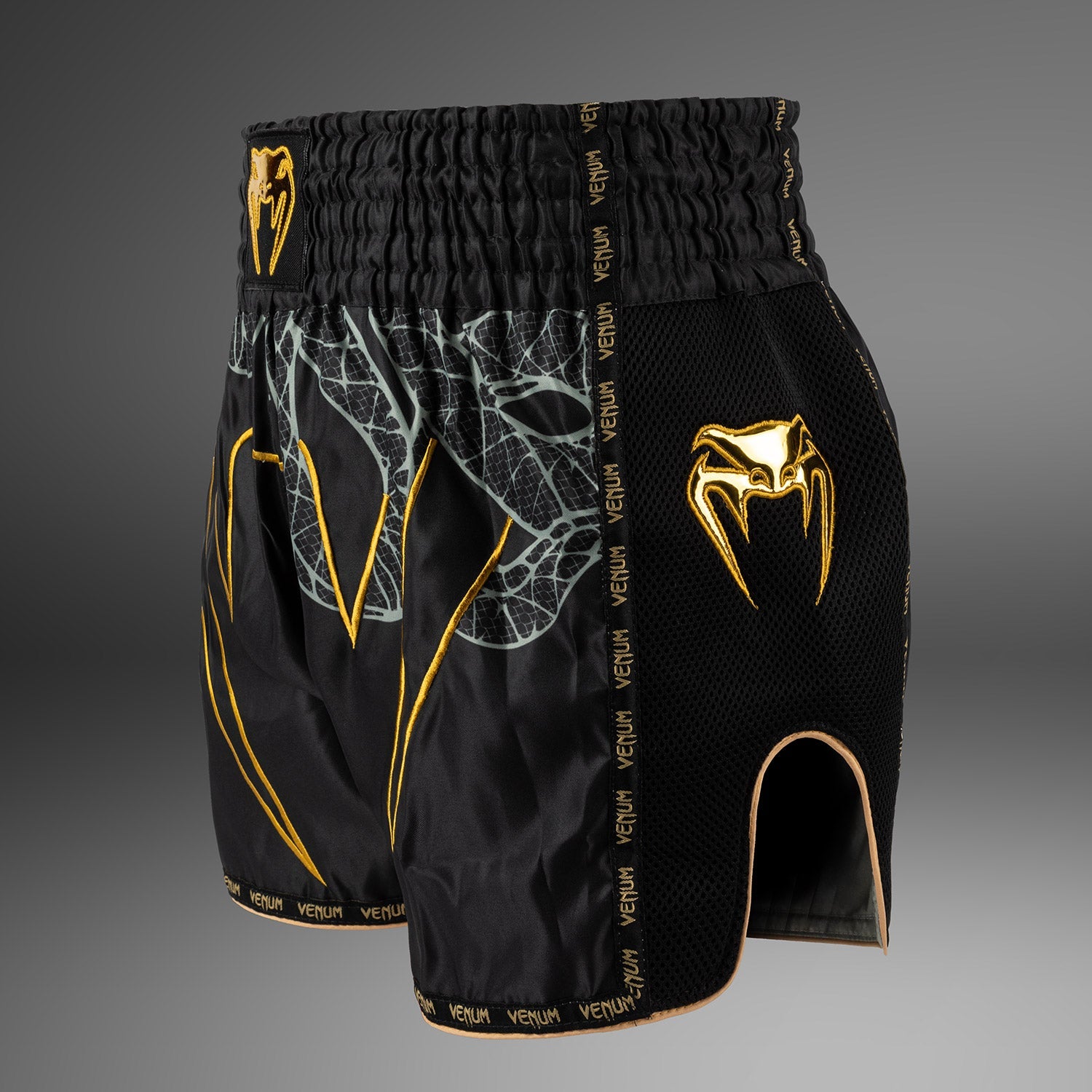 Short de Muay Thai Venum Serpenti – Noir/Argent/Or