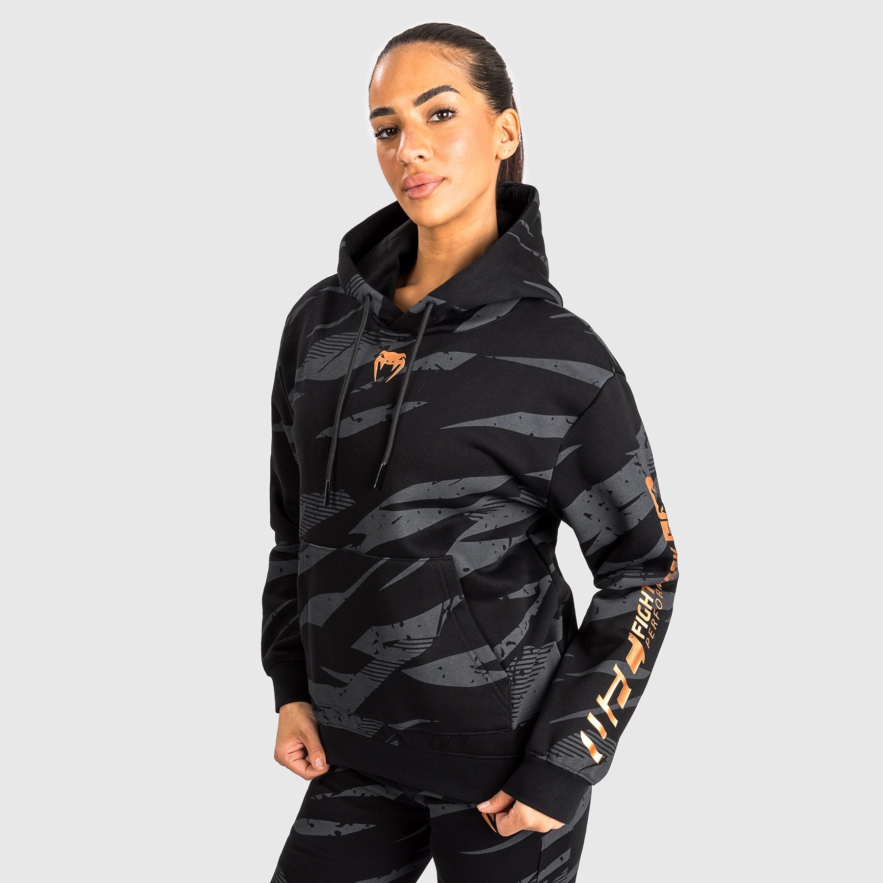 Sweatshirt À Capuche pour Femmes UFC Adrenaline by Venum Fight Week - Urban Camo