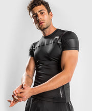 T-Shirt de compression Manches Courtes Venum tempest 2.0 – Noir/Gris
