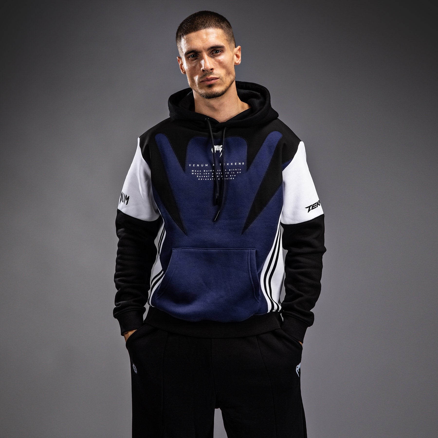 Sweatshirt à capuche Venum x TEKKEN 8 - Jin Kazama - Bleu/Noir/Blanc